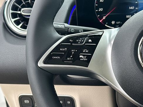 New 2026 Mercedes-Benz GLB 250 image 27
