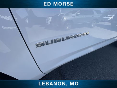 Used 2023 Chevrolet Suburban Premier image 32