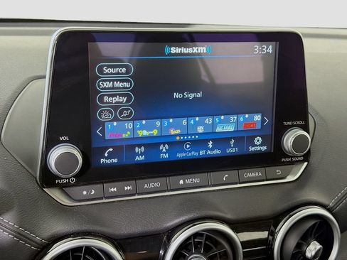 Used 2025 Nissan Sentra SV FWD image 16