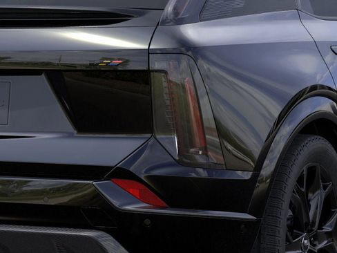 New 2026 Cadillac Optiq V image 11