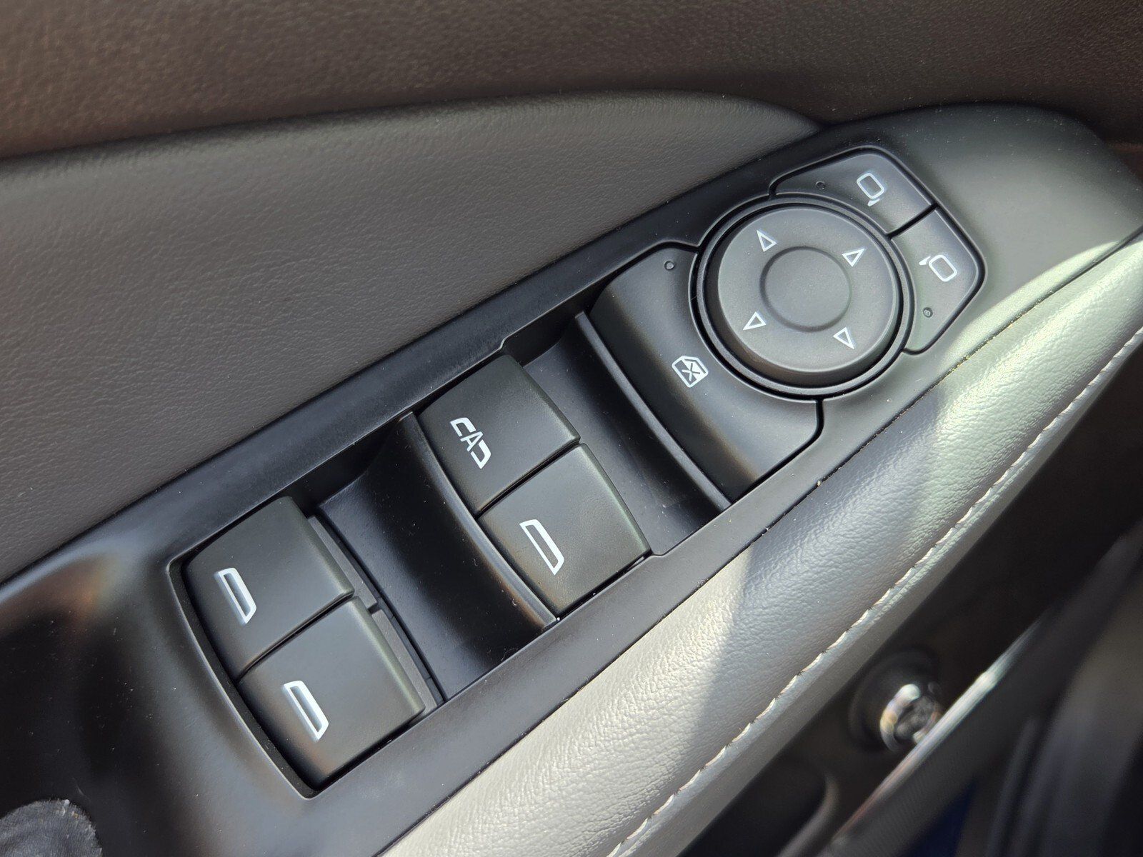 Certified 2023 Buick Enclave Essence FWD image 29