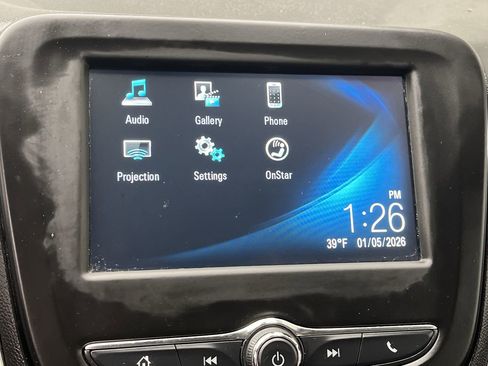 Used 2018 Chevrolet Equinox LS image 17