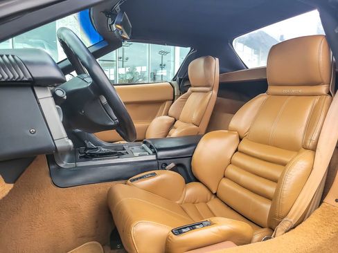 Used 1990 Chevrolet Corvette Convertible image 7