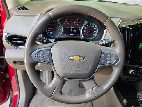 Used 2021 Chevrolet Traverse LT FWD image 12