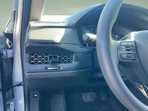 Used 2025 Honda Accord LX image 12