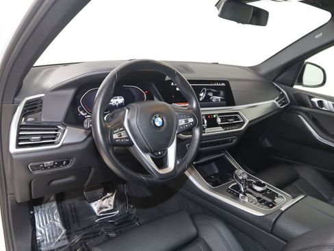 Used 2022 BMW X5 xDrive40i w/ Premium Package AWD/4WD image 27