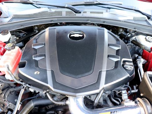 Used 2018 Chevrolet Camaro LT w/ RS Package image 43