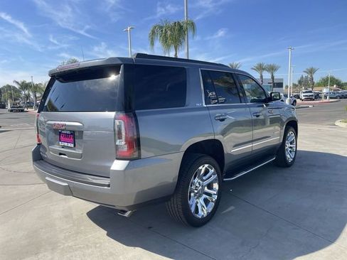 Used 2019 GMC Yukon SLT w/ Premium Edition image 8