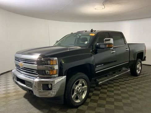 Used 2016 Chevrolet Silverado 2500 LTZ w/ Duramax Plus Package image 5
