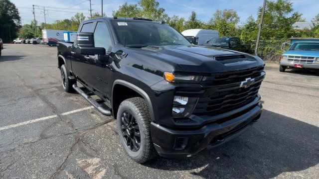 New 2026 Chevrolet Silverado 2500 Custom w/ Custom Value Package AWD/4WD image 4