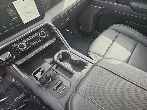 Certified 2024 GMC Sierra 1500 Denali w/ Denali Reserve Package AWD/4WD image 26