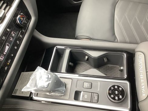 New 2025 Nissan Pathfinder Platinum w/ Cargo Package image 28