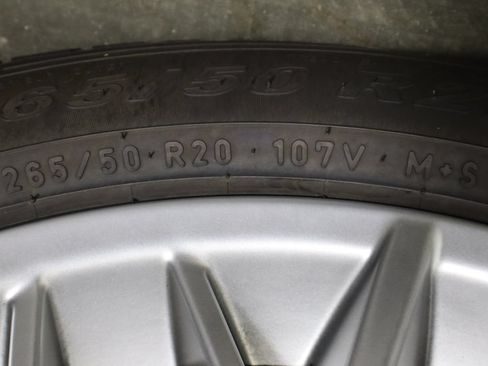 Used 2025 Jeep Grand Cherokee Summit AWD/4WD image 44