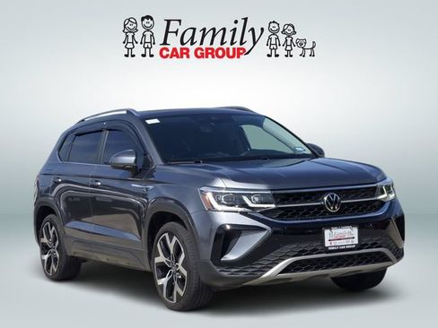 Used 2022 Volkswagen Taos SEL AWD/4WD image 2