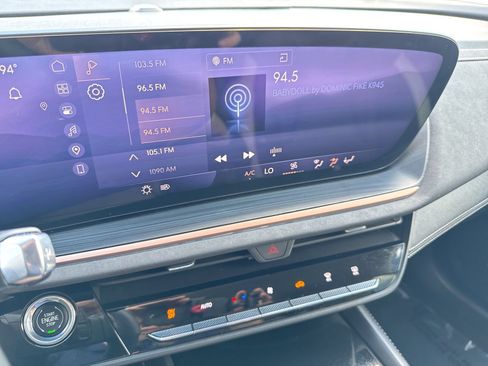 Used 2025 Buick Envision Sport Touring AWD/4WD image 15