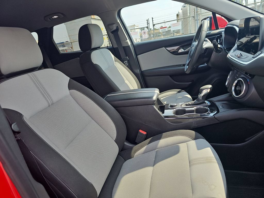 Used 2023 Chevrolet Blazer LT w/ Convenience Package FWD image 10