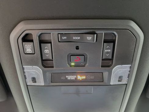 New 2026 Toyota Tundra Limited AWD/4WD image 17