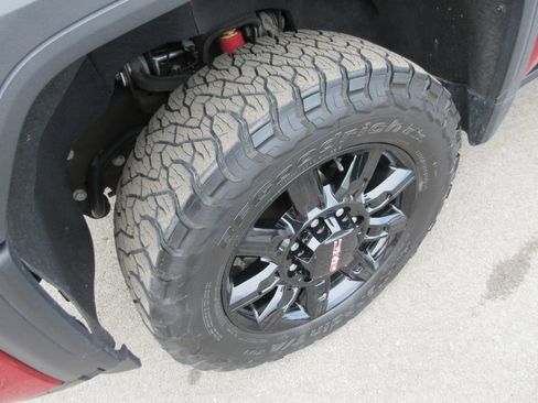 Certified 2024 GMC Sierra 2500 AT4 w/ AT4 Premium Plus Package AWD/4WD image 15