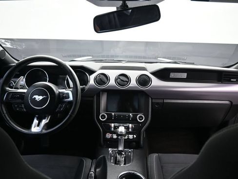 Used 2017 Ford Mustang GT RWD image 36