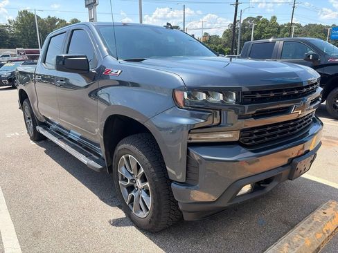 Used 2021 Chevrolet Silverado 1500 RST w/ Z71 Off-Road Package AWD/4WD image 2