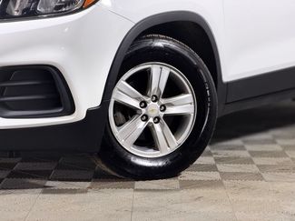 Used 2020 Chevrolet Trax LS w/ Tint and Cruise Package FWD video 2