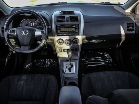 Used 2012 Toyota Corolla S image 23