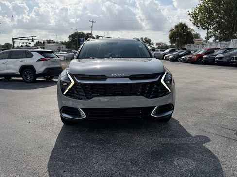Certified 2024 Kia Sportage SX FWD image 3