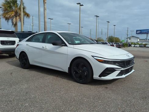 New 2026 Hyundai Elantra SEL Sport FWD image 9