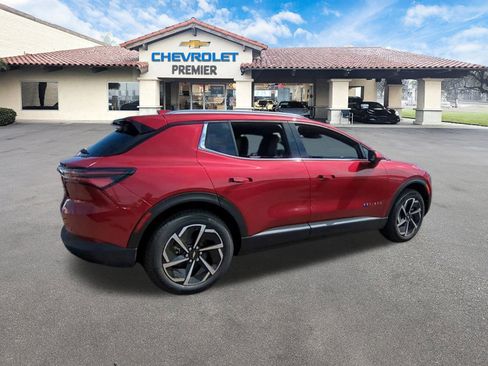 New 2026 Chevrolet Equinox EV LT image 8