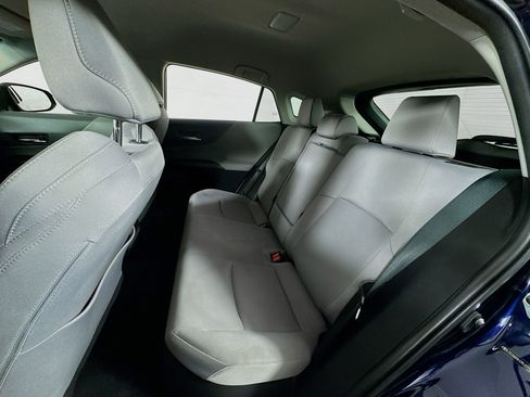 Certified 2021 Toyota Venza LE AWD/4WD image 17