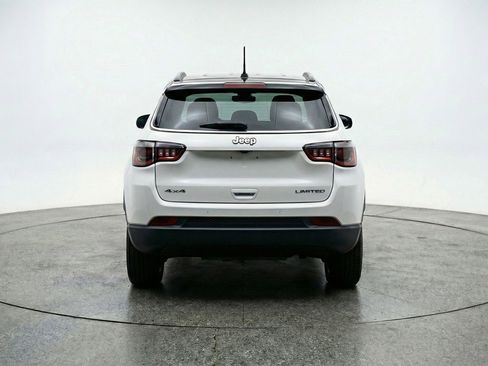 Used 2025 Jeep Compass Limited AWD/4WD image 7