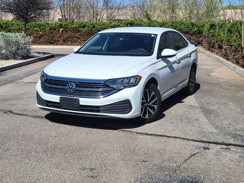 Used 2024 Volkswagen Jetta S image 1