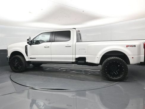 Used 2023 Ford F350 Lariat w/ Lariat Ultimate Package AWD/4WD image 39