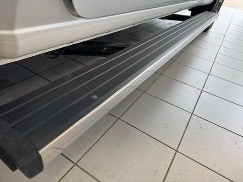 Certified 2022 Chevrolet Silverado 1500 High Country w/ Technology Package image 35