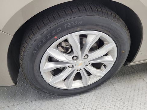 Used 2024 Chevrolet Malibu LT image 31