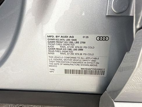 Certified 2025 Audi Q5 2.0T Premium Plus AWD/4WD image 22