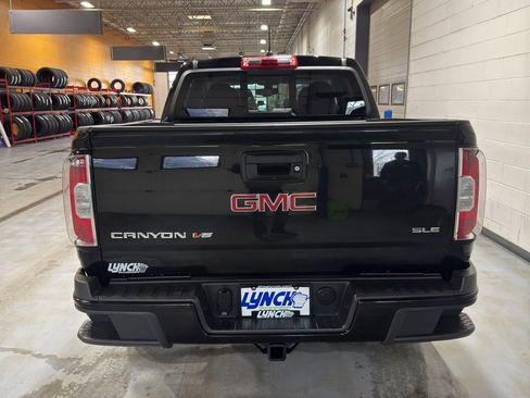 Used 2018 GMC Canyon SLE w/ Nightfall Edition image 4
