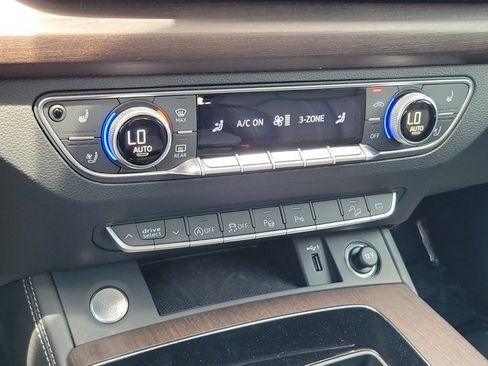 Certified 2023 Audi Q5 Prestige w/ Prestige Package AWD/4WD image 27