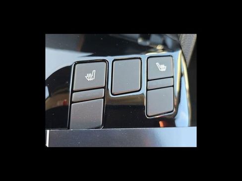 Used 2025 Kia Sportage SX image 21