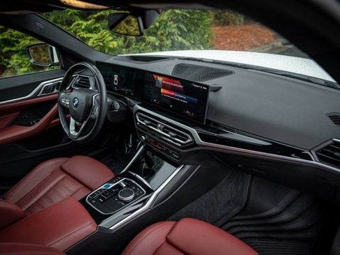 Used 2023 BMW i4 eDrive35 image 26