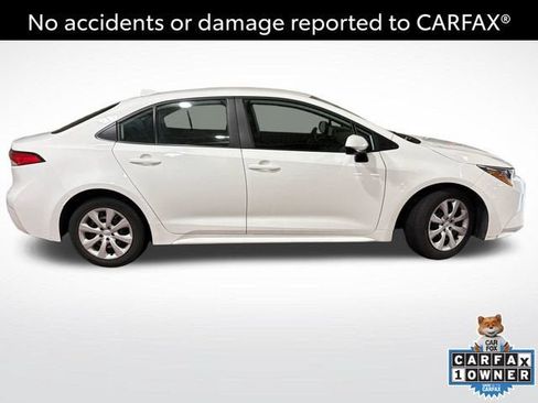 Certified 2024 Toyota Corolla LE FWD image 3