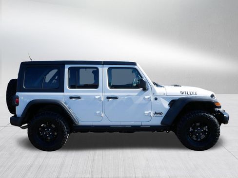 Used 2025 Jeep Wrangler Unlimited Sport AWD/4WD image 8