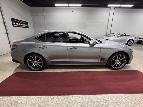 Used 2023 Genesis G70 2.0T image 9