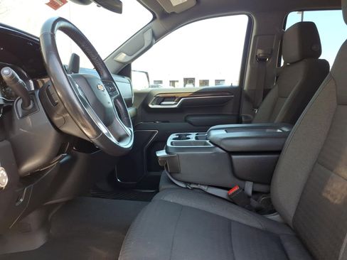 Used 2022 Chevrolet Silverado 1500 LT AWD/4WD image 6