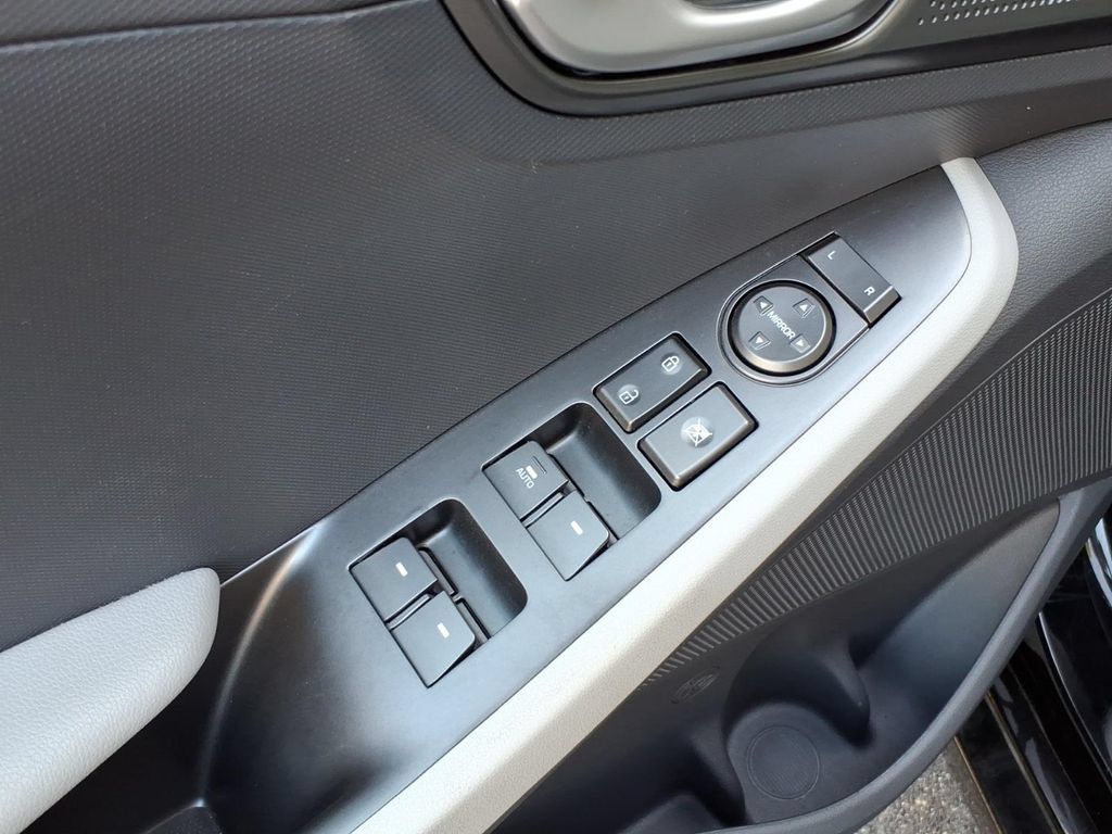 Used 2022 Hyundai Ioniq Blue FWD image 11