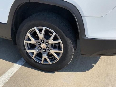 Used 2020 GMC Acadia SLT image 7