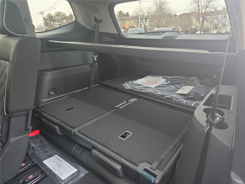 New 2026 Volkswagen Atlas SEL Premium R-Line image 24