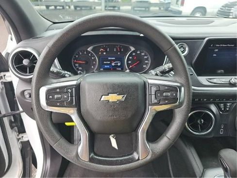 Used 2022 Chevrolet Blazer LT FWD image 7