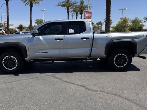 New 2025 Toyota Tacoma TRD Off-Road image 3