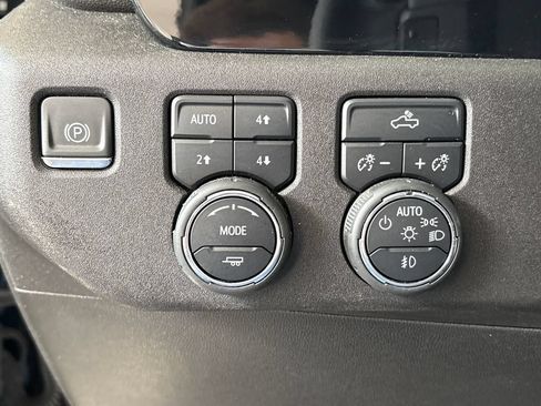 Used 2024 Chevrolet Silverado 1500 RST AWD/4WD image 45